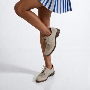 Vintage Beige Warm Taupe Leather Lace Up Oxford Short Heel Shoes